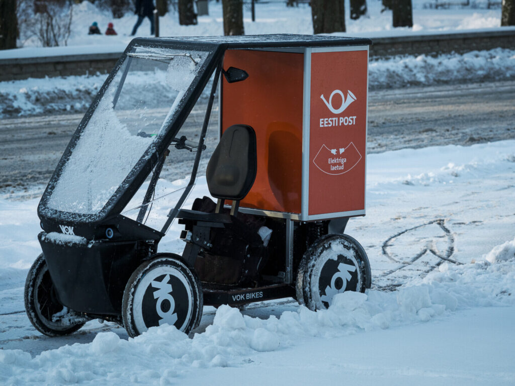 Eesti Post uses Vok e-cargo bikes to deliver shipments in high-density urban areas.