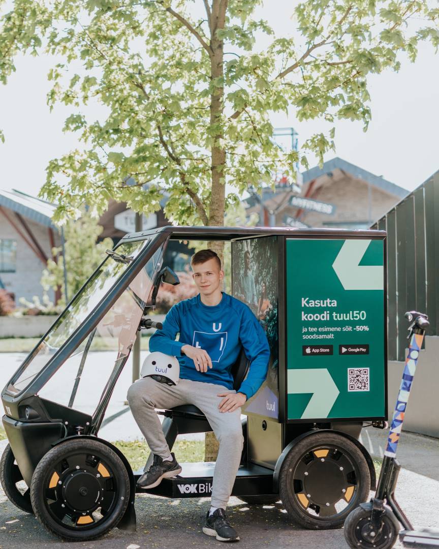 Tuul uses Vok cargo bikes to charge batteries on their scooters