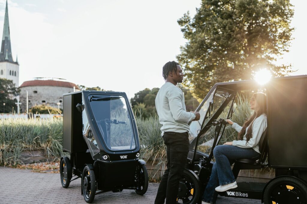 Electric cargo clearance bike