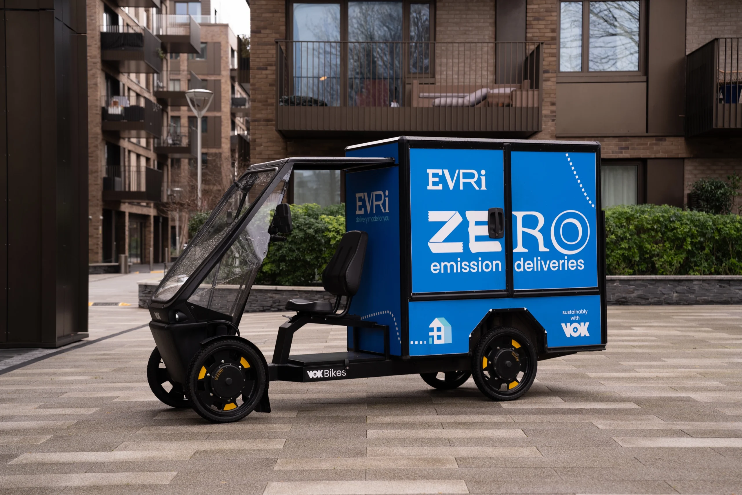 Evri rides Vok Bikes